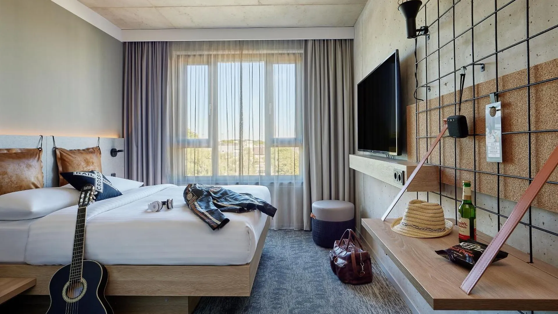 ***  Hotel Moxy Cologne Muelheim Allemagne